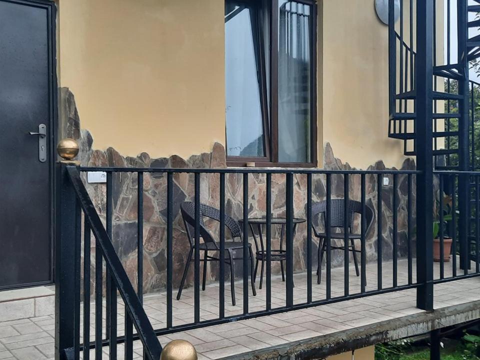 Guest House Bochora Боржоми Экстерьер фото
